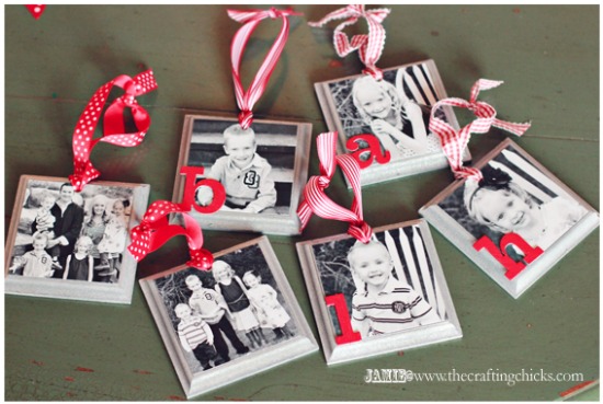 Make one of these easy homemade photo gift ideas for Christmas presents, a birthday or any occasion. I know grandma, grandpa and mom would love these creative photo DIY gift ideas. Also these are great gift ideas for a friend or for him. These are easy unique ideas that’s a great way to give memories. Kids loving making these gifts and collages with wood. #onecrazymom #DIYgifts #photogifts 